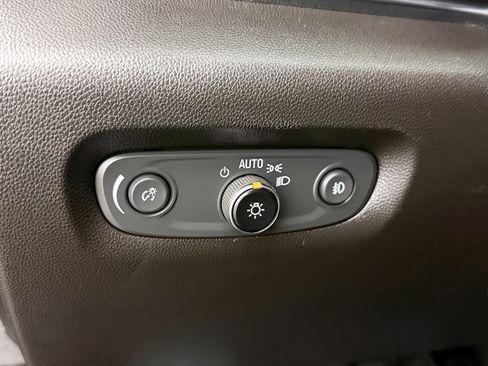 Used 2021 Chevrolet Traverse RS image 10