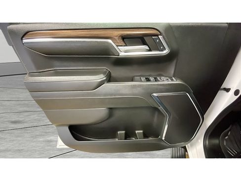 Used 2024 Chevrolet Silverado 1500 RST AWD/4WD image 10