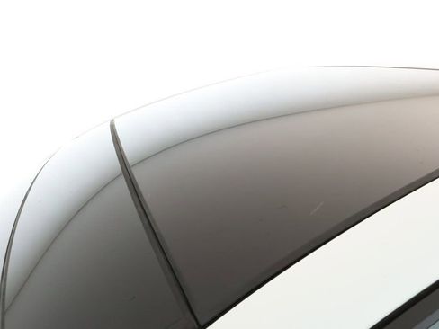 Used 2023 Porsche Panamera 4 Platinum Edition image 8