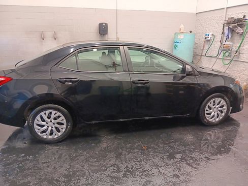 Used 2017 Toyota Corolla L image 15