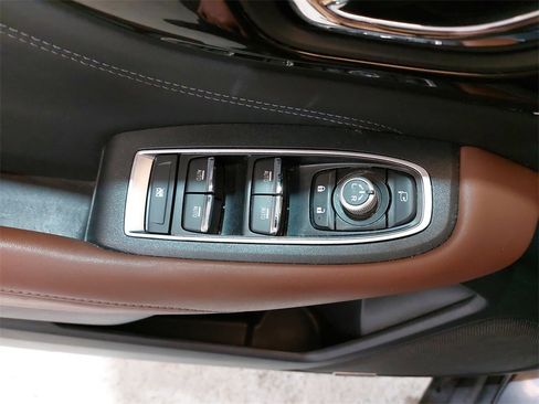 Used 2020 Subaru Outback Touring image 29