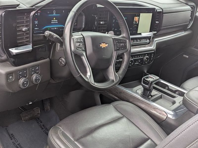 Used 2024 Chevrolet Silverado 1500 LTZ AWD/4WD image 16