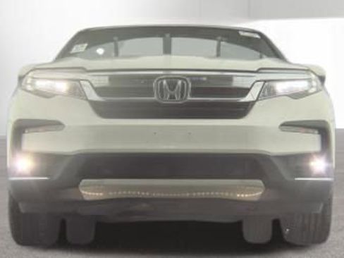 Used 2021 Honda Pilot Touring image 3