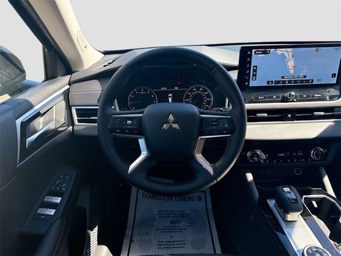 New 2026 Mitsubishi Outlander SE image 23