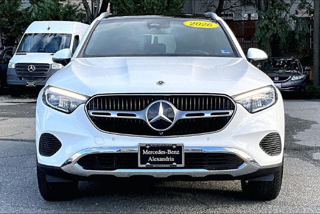 Used 2026 Mercedes-Benz GLC 300 4MATIC image 2
