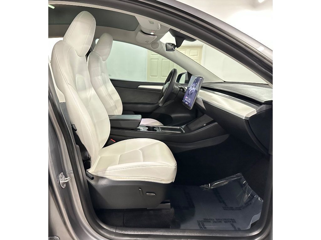 Used 2024 Tesla Model Y Long Range AWD/4WD image 20
