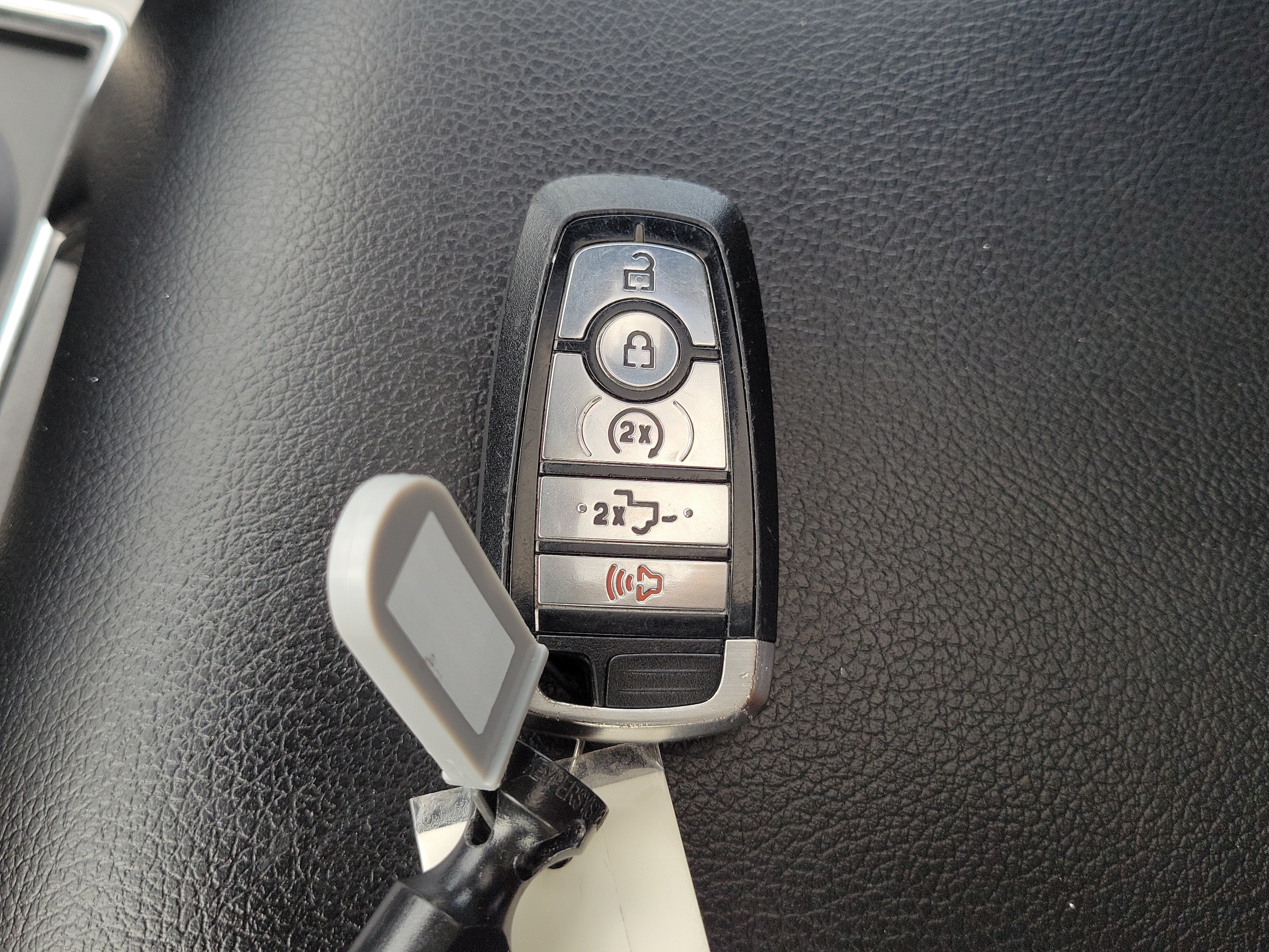 Used 2021 Ford F250 Lariat AWD/4WD image 29