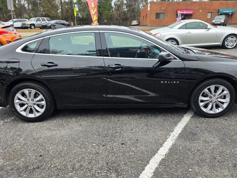 Used 2022 Chevrolet Malibu LT image 4