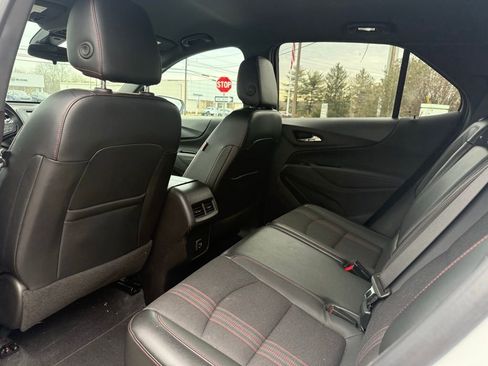 Used 2022 Chevrolet Equinox RS image 18