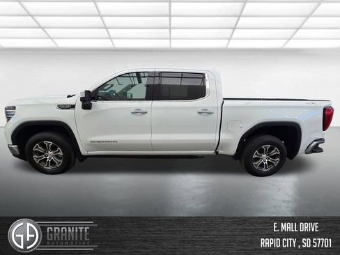 Used 2024 GMC Sierra 1500 SLT AWD/4WD image 3