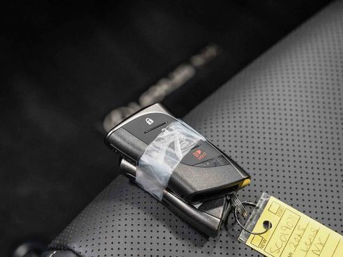 Used 2025 Lexus NX 250 FWD image 27