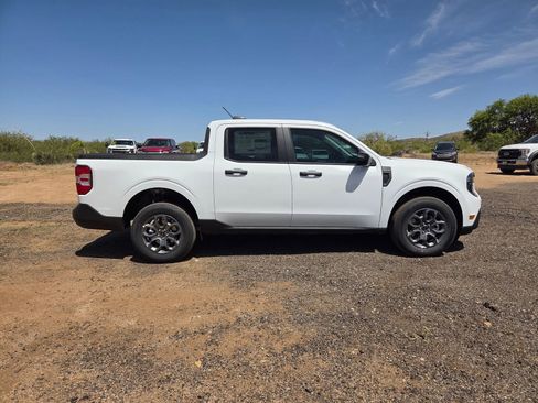 New 2026 Ford Maverick XLT FWD image 4