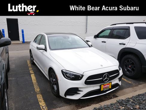 Used 2023 Mercedes-Benz E 350 4MATIC Sedan image 1