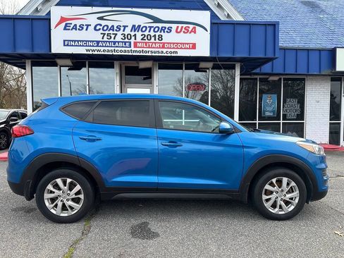 Used 2020 Hyundai Tucson SE w/ Cargo Package image 2