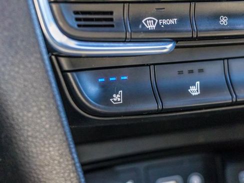 Used 2020 Hyundai Santa Fe Limited image 36