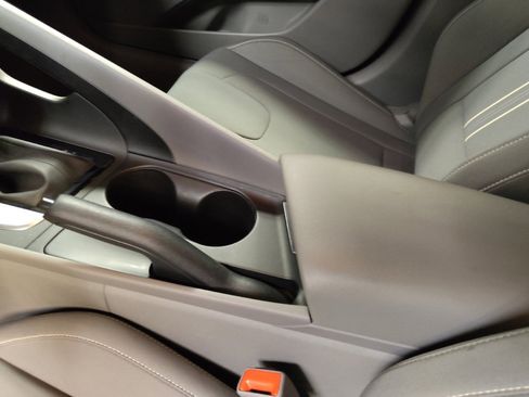 Used 2023 Hyundai Elantra SEL image 26