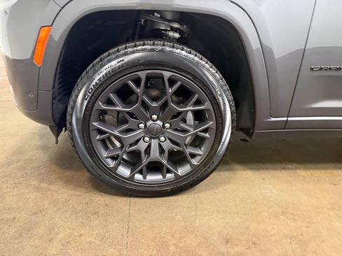 Used 2026 Jeep Grand Cherokee L Summit w/ Obsidian Package AWD/4WD image 92