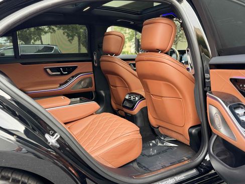 Used 2022 Mercedes-Benz S 500 4MATIC image 12
