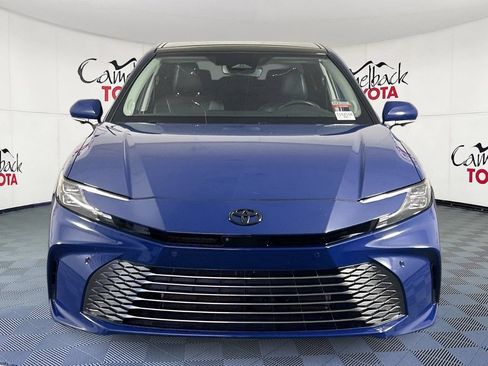 Used 2025 Toyota Camry XLE w/ Premium Plus Package FWD image 2