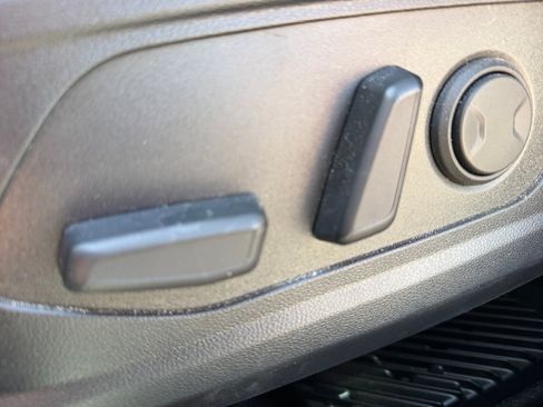 Used 2025 Hyundai Tucson Limited FWD image 14