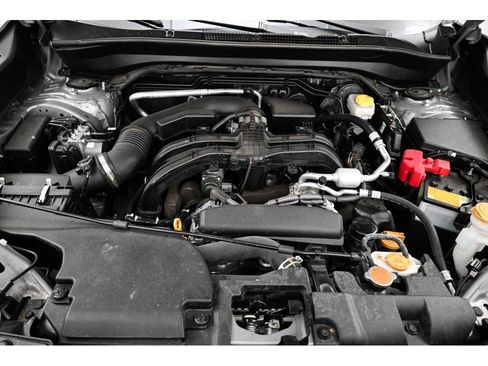 Used 2025 Subaru Forester Touring AWD/4WD image 40