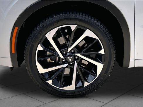 Used 2022 Mitsubishi Outlander SEL image 11