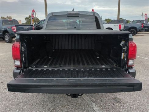 Used 2022 Toyota Tacoma SR5 image 13