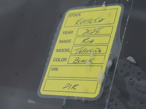 Certified 2025 Kia Telluride AWD image 13