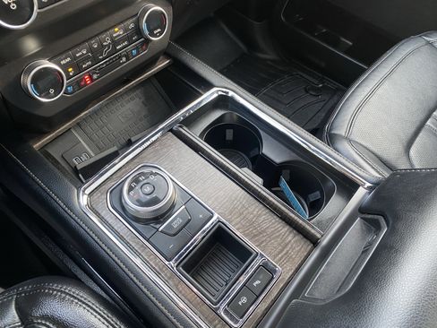 Used 2020 Ford Expedition Max Limited w/ Special Edition Package image 17