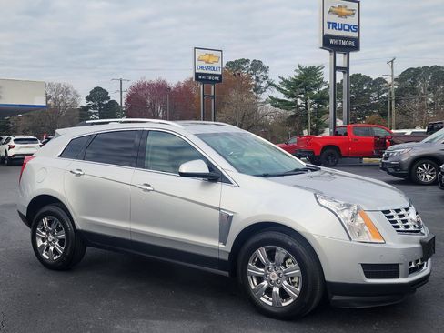 Used 2015 Cadillac SRX Luxury image 1
