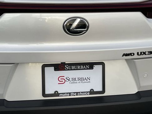 Used 2025 Lexus UX 300h AWD image 40