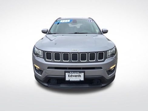 Used 2018 Jeep Compass Latitude AWD/4WD image 8