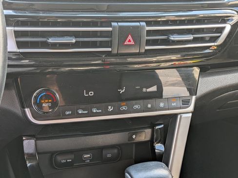 Used 2021 Kia Seltos EX AWD/4WD image 17