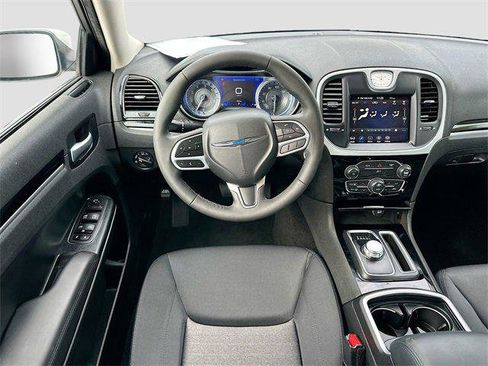 Certified 2023 Chrysler 300 Touring image 20