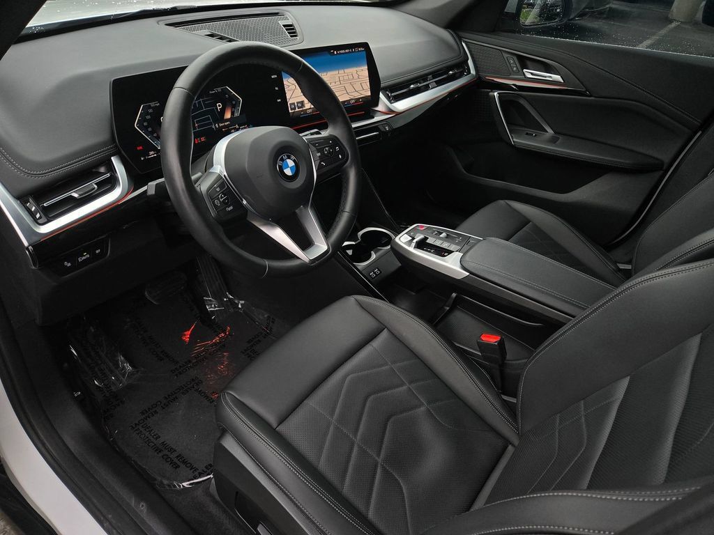 Used 2023 BMW X1 xDrive28i w/ Convenience Package AWD/4WD image 9