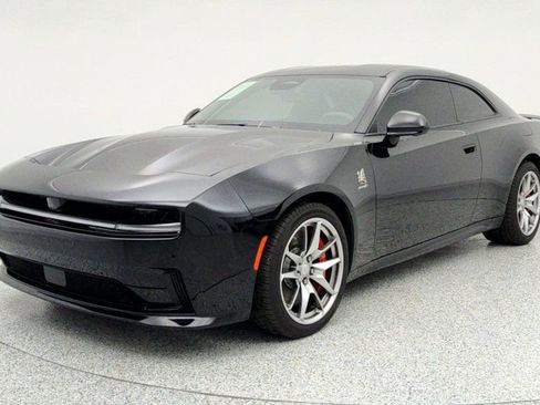 Used 2024 Dodge Charger Daytona Scat Pack w/ Plus Group image 1