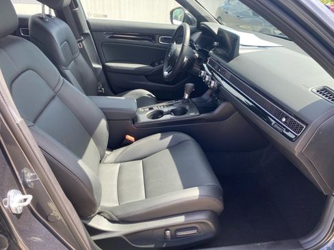 Certified 2025 Honda Civic Sport Touring image 32
