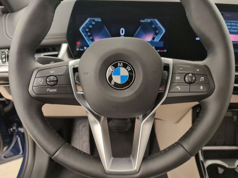 Used 2025 BMW X1 xDrive28i w/ Convenience Package AWD/4WD image 14