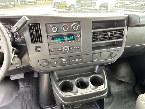 New 2025 Chevrolet Express 3500 w/ Power Convenience Package image 7