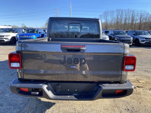 New 2026 Jeep Gladiator Sport image 4