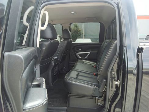 Used 2019 Nissan Titan PRO-4X w/ Pro-4x Convenience Package AWD/4WD image 30