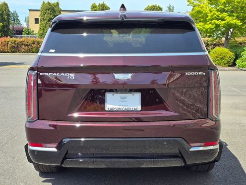 New 2025 Cadillac Escalade IQ Luxury 2 image 6