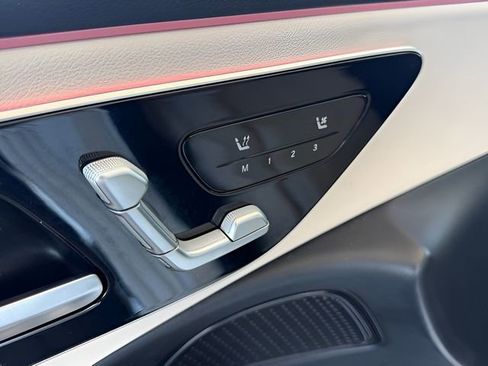 Used 2025 Mercedes-Benz E 350 Sedan image 14