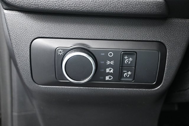Certified 2025 Ford Escape ST-Line AWD/4WD image 8