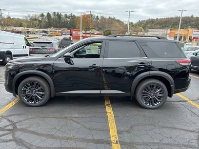 New 2026 Nissan Pathfinder SL w/ SL Premium Package