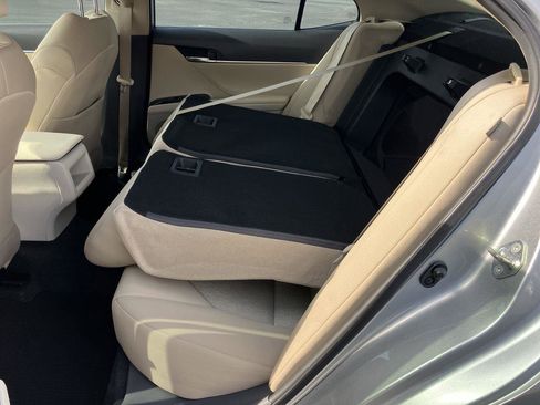 Certified 2020 Toyota Camry LE image 23