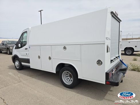 New 2025 Ford Transit 350 RWD image 3