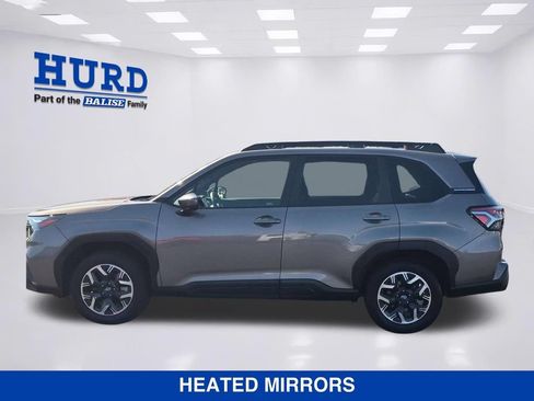 Used 2025 Subaru Forester Premium AWD/4WD image 7