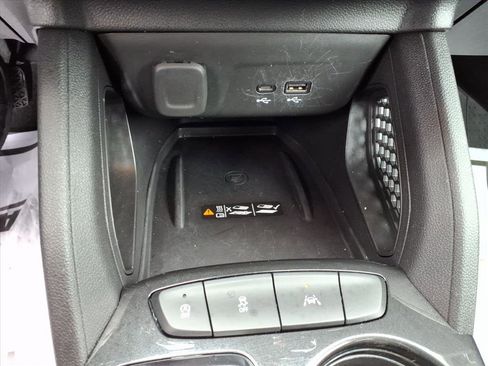 Used 2025 Chevrolet TrailBlazer LT w/ Convenience Package FWD image 12