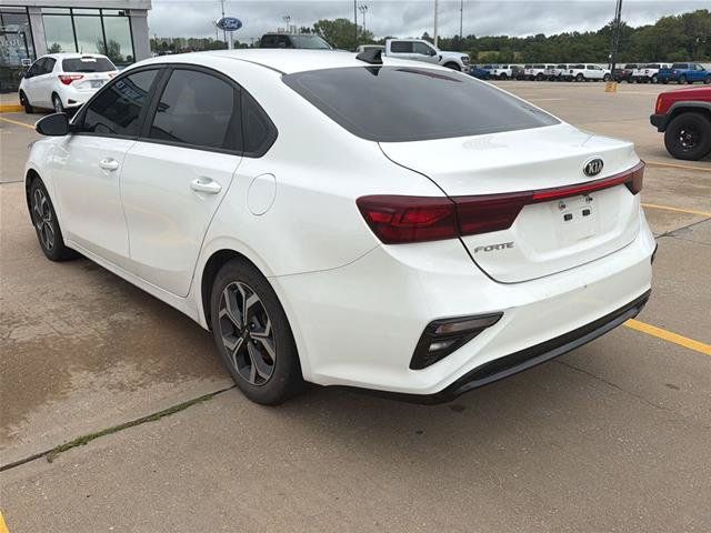 Used 2020 Kia Forte LXS FWD image 4
